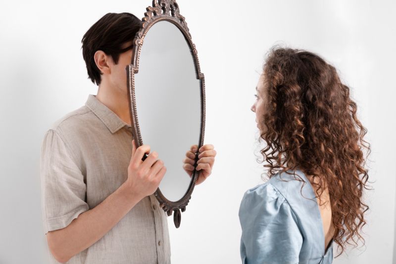 Bewundert und doch unsichtbar? Warum wahres Gesehenwerden mehr ist als ein Kompliment